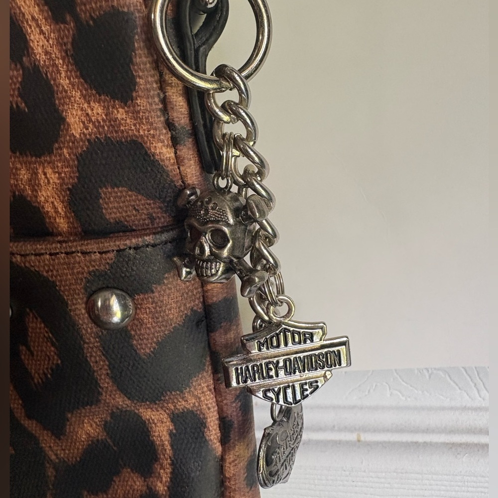 Harley Davidson Leopard Print Crossbody Bag Set - Picture 4 of 8